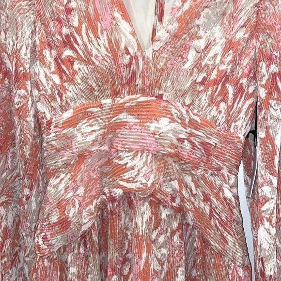 ASTR V-Neck Plisse Wrap Mini Dress Size Small in Coral Floral NWT - Picture 4 of 9